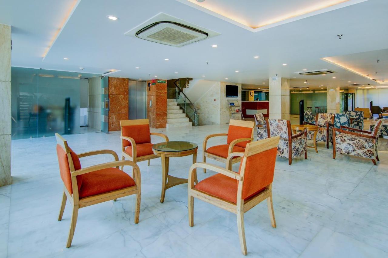Hotel Townhouse Oak Safdarjung Nuova Delhi Esterno foto
