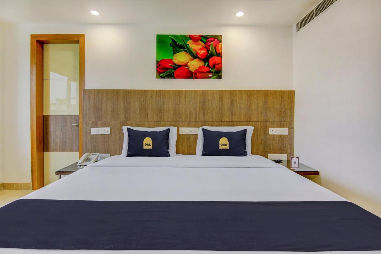 Hotel Townhouse Oak Safdarjung Nuova Delhi Esterno foto